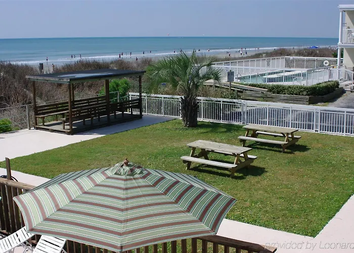 Castaway Beach Inn & Swim Up Bar