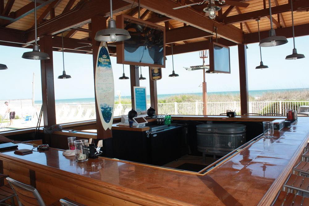 Castaway & Swim Up Bar 3*