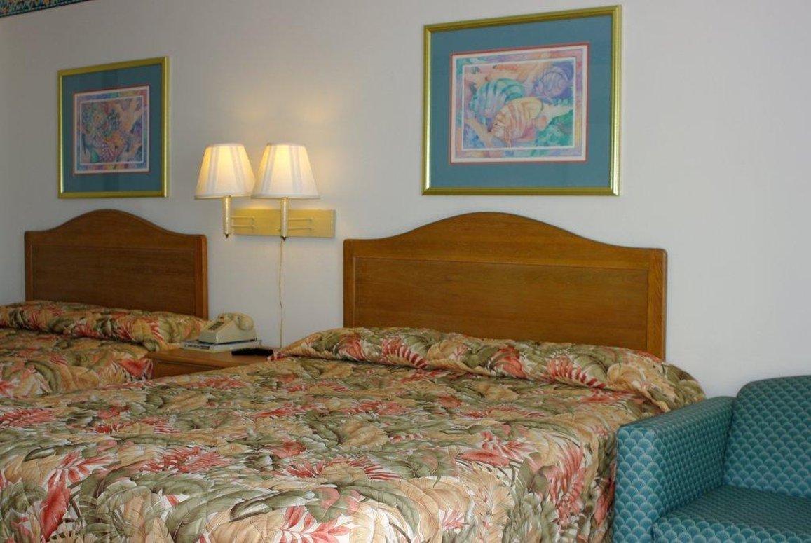 Motel Castaway & Swim Up Bar North Myrtle Beach