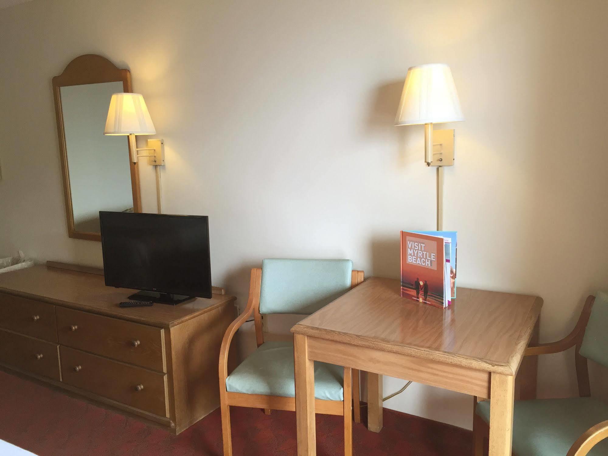Castaway & Swim Up Bar Motel 3*