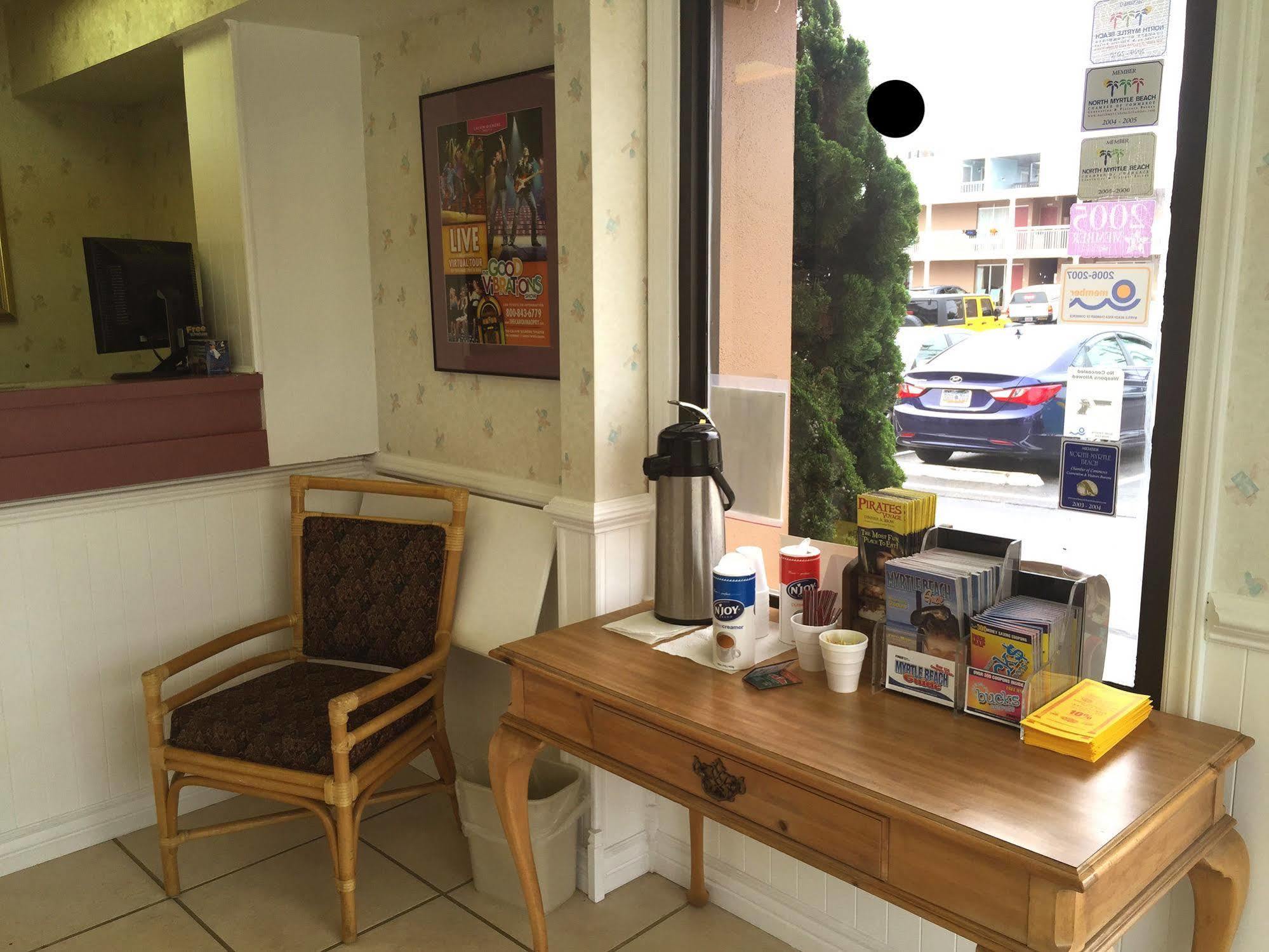 Castaway & Swim Up Bar Motel 3*