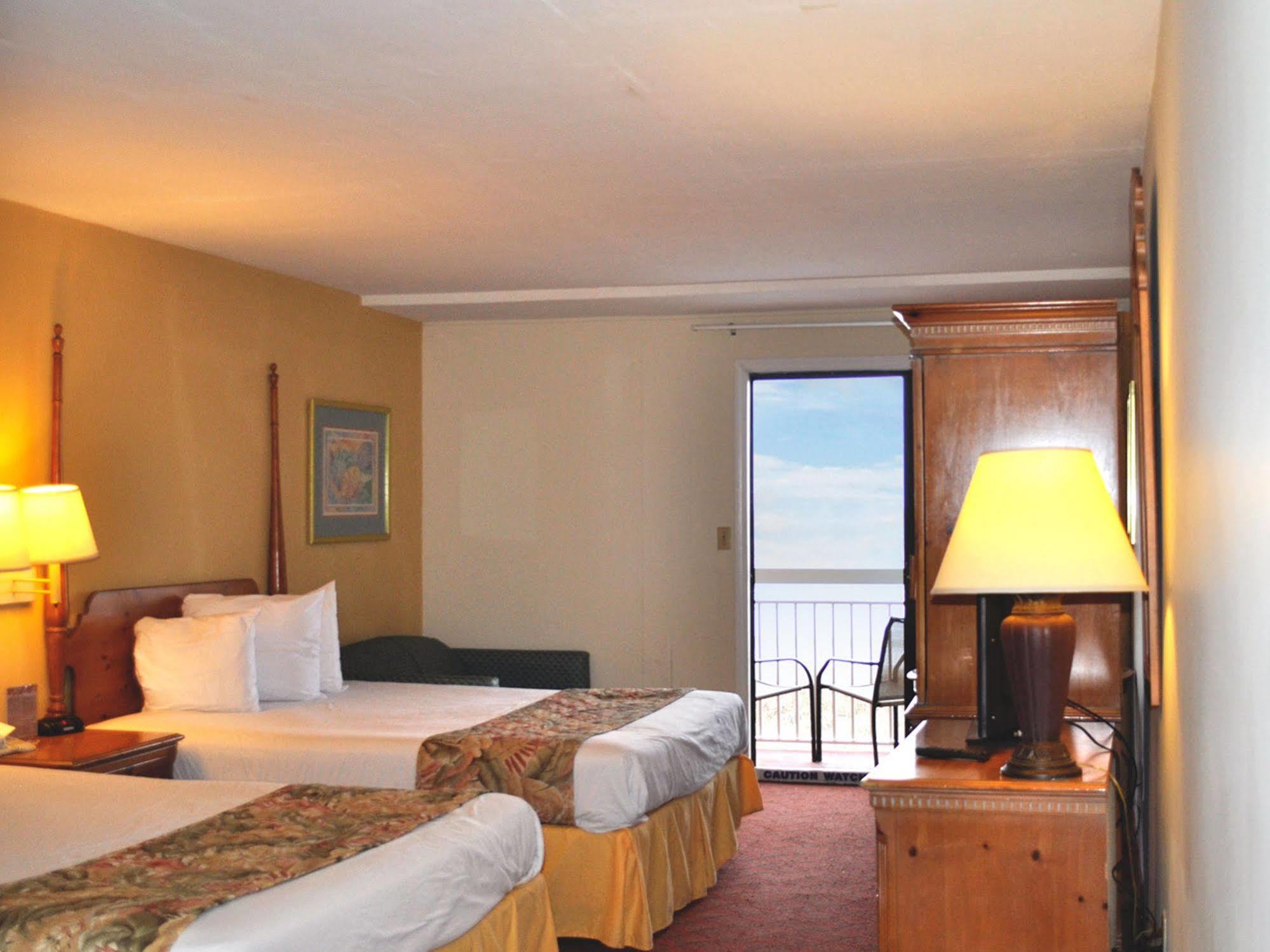 Castaway & Swim Up Bar North Myrtle Beach